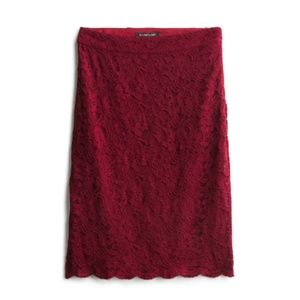 Zaida Scallop Detail Lace Pencil Skirt